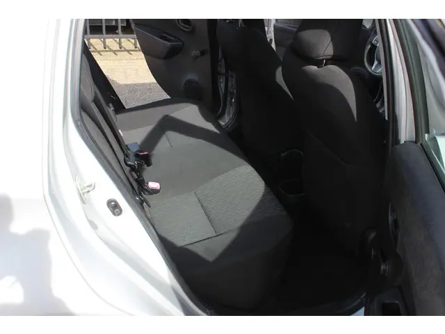 Toyota Yaris 1.0 VVT-i Aspiration, Airco! 2013 Benzine 18