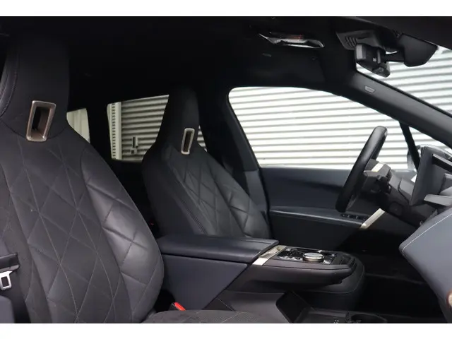 BMW iX xDrive40 2022 Elektrisch 8