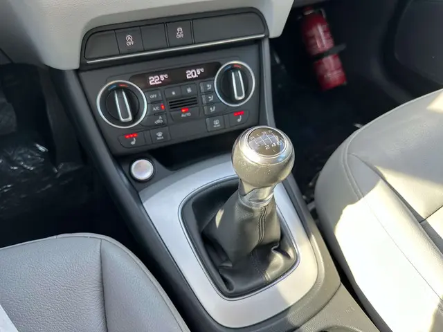 Audi Q3 Q3 1.4 TFSI 2018 Benzine 19