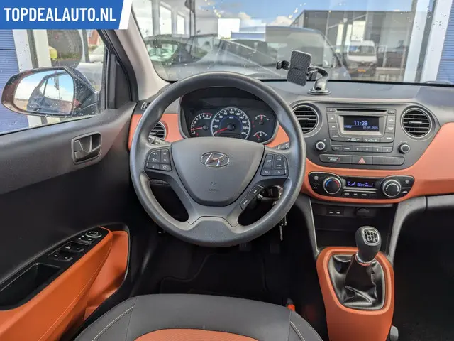 Hyundai i10 1.0i i-Motion Comfort 2015 Benzine 5