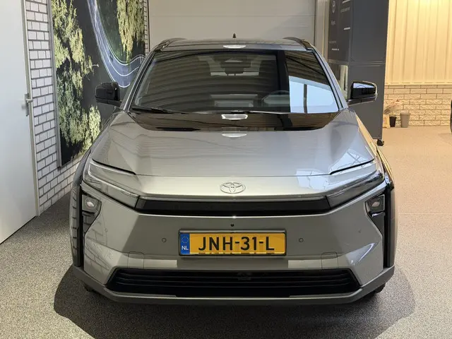 Toyota bZ4X Executive 73 kWh automaat 2025 Elektrisch 5