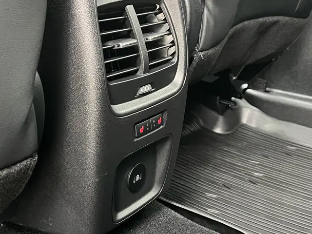 Ford Kuga 2.5 PHEV Active X 2024 Hybride Benzine 16