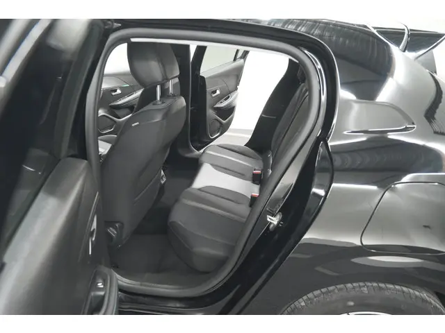 Peugeot 208 PureTech 100 Allure Pack 2023 Benzine 27
