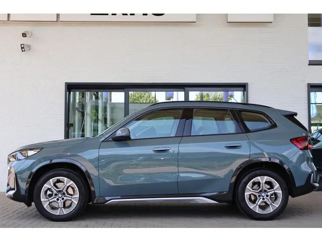 BMW X1 xDrive23i 2025 Benzine 5