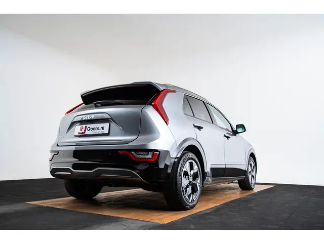 Kia Niro EV DynamicPlusLine 64.8 kWh 2023 Elektrisch 35
