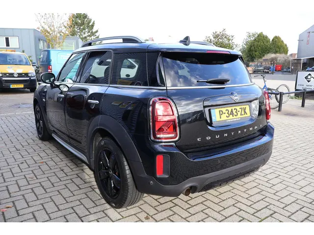 MINI Countryman 3