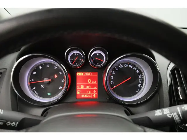 Opel Astra Sports Tourer 1.4 Turbo Blitz 2016 Benzine 6