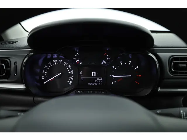 Citroën C3 1.2 PureTech C-Series 2022 Benzine 10