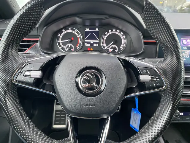 Škoda Scala 1.0 TSI Sport Business 2021 Benzine 18