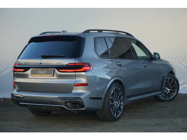BMW X7 xDrive40i 2026 Benzine 2