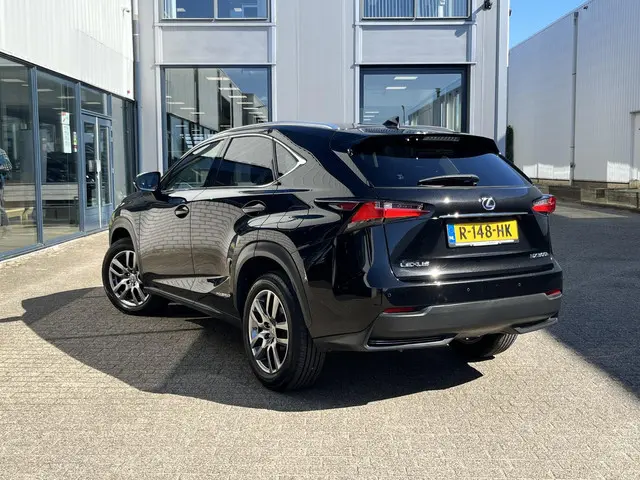 Lexus NX 300h AWD Luxury Line 2015 Hybride Benzine 30