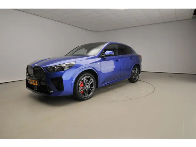 BMW iX2 eDrive20 2024 Elektrisch 44