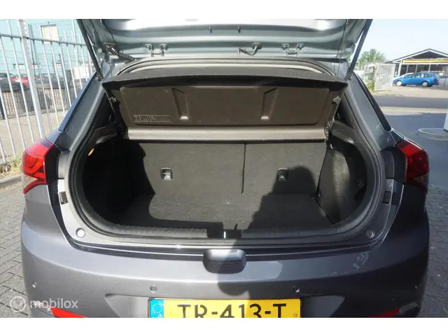 Hyundai i20 1.0 T-GDI Comfort 2018 Benzine 17