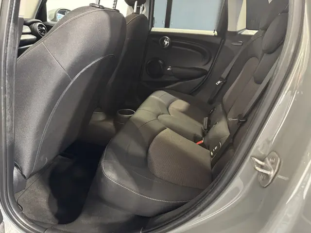 MINI One Mini 1.5 Grey Colour 100 PK 2019 Benzine 24