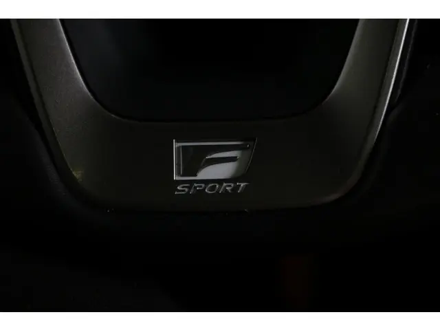 Lexus NX 450h+ AWD F SPORT Line 2024 Hybride Benzine 23