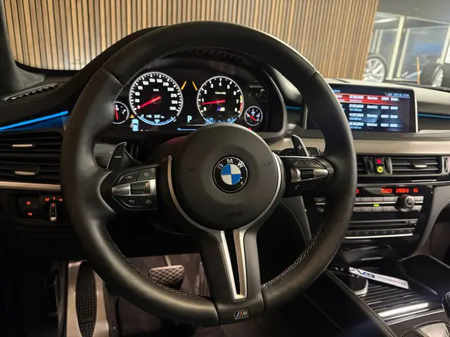 BMW X5 M - Nwe motor BMW dealer onderhouden 2016 Benzine 28