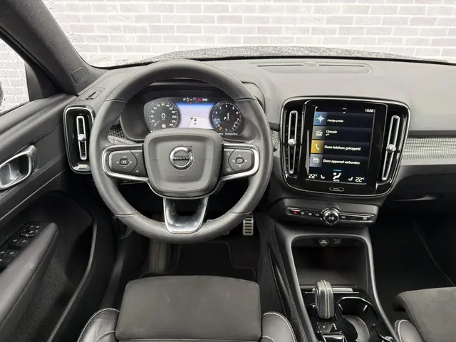 Volvo XC40 1.5 T3 R-Design 2022 Benzine 9