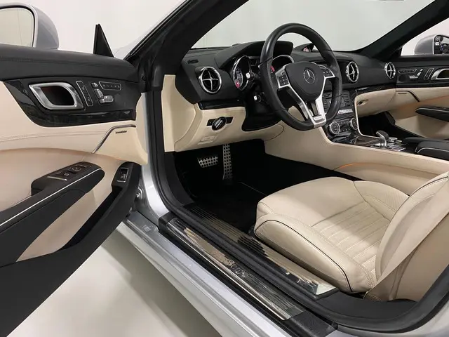 Mercedes-Benz SL 500 2014 Benzine 17