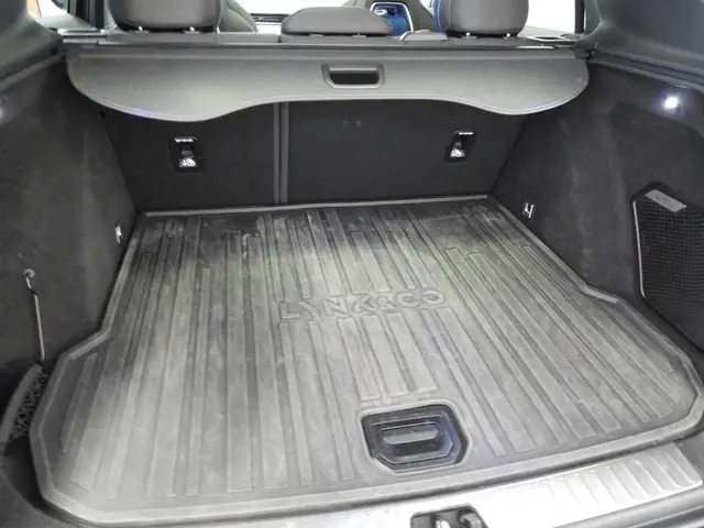 Lynk & Co 01 1.5 PHEV Plug-In 2023 Hybride Benzine 34