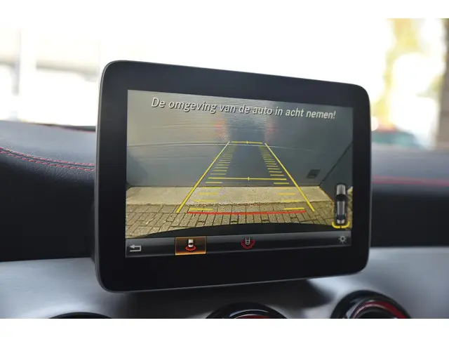 Mercedes-Benz CLA AMG 45 4MATIC 2017 Benzine 30