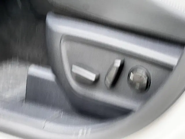 Ford Kuga 2.5 PHEV Sound Edition 2025 Hybride Benzine 17