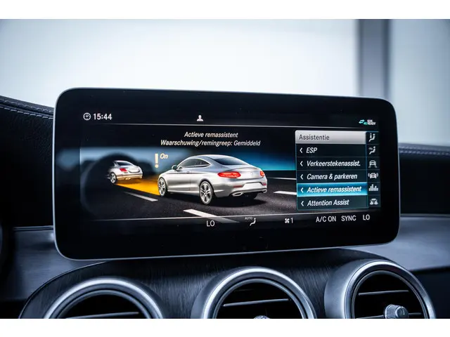 Mercedes-Benz C-Klasse Coupé 300 AMG 2019 Benzine 35