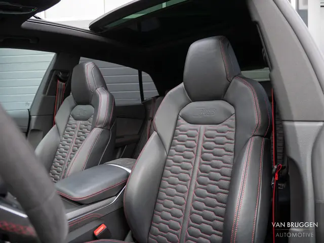 Audi RSQ8 2