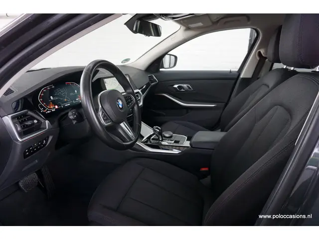 BMW 3 Serie Touring 320i 2020 Benzine 5