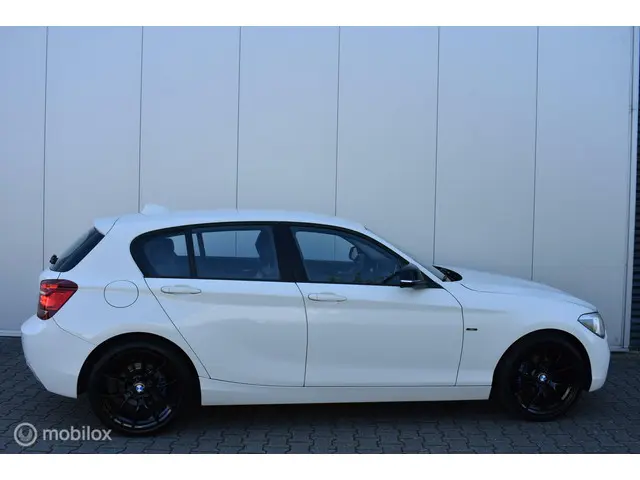 BMW 1 Serie 114i Business Urban Line 2013 Benzine 4