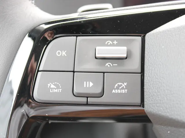 Peugeot e-Traveller Standard 75 kWh 2025 Elektrisch 33