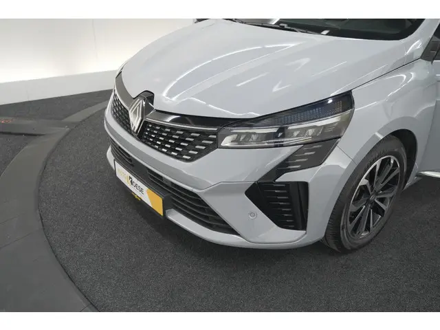 Renault Clio 1.0 TCe 90 GPF techno 2025 Benzine 15