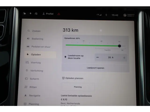 Tesla Model S 85 Base 2014 Elektrisch 32