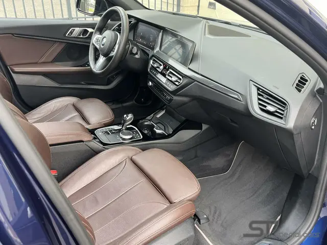 BMW 1 Serie 118i Sport Line 2020 Benzine 15