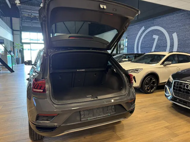 Volkswagen T-Roc 1.5 TSI Sport 2021 Benzine 18