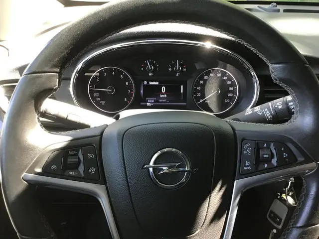 Opel Mokka X 1.6 Selection (ex-BTW € 8180,--) 2016 Benzine 15