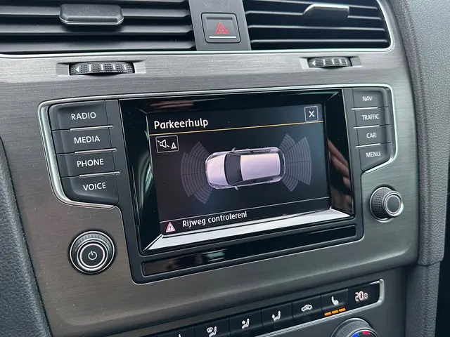 Volkswagen Golf 1.4 TSI Highline 2013 Benzine 18