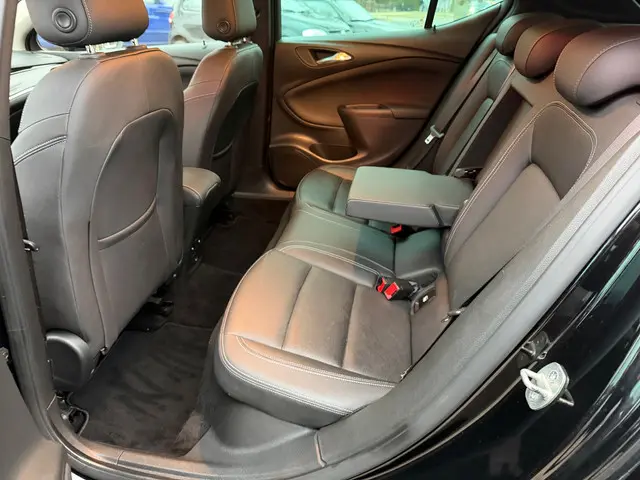 Opel Astra 1.2 Launch Elegance 2020 Benzine 23