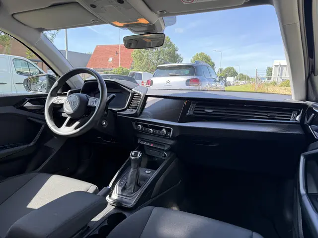 Audi A1 Sportback 30 TFSI SPORT 2023 Benzine 2