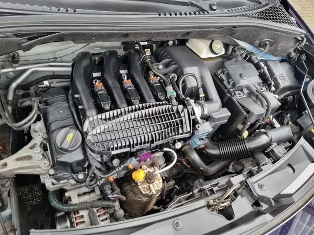 Citroën C3 1.2 PureTech Business 2016 Benzine 18