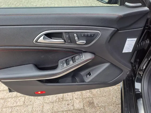 Mercedes-Benz CLA AMG 45 4MATIC 2016 Benzine 8