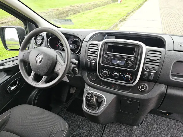Renault Trafic 2.0 DCI 2019 Diesel 7