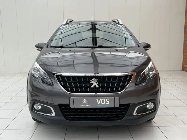 Peugeot 2008 PureTech 110 EAT6 Signature 2019 Benzine 25