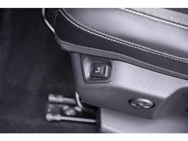 Opel Grandland X 1.2 Turbo Innovation 2018 Benzine 33