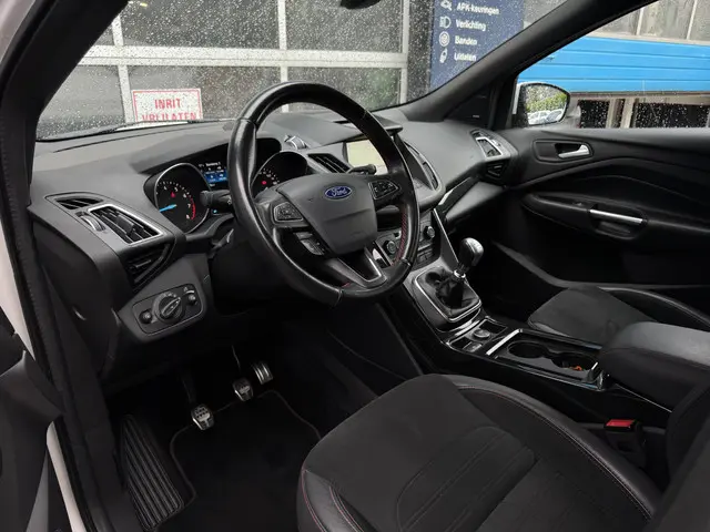 Ford Kuga 1.5 EcoBoost ST Line 2018 Benzine 12