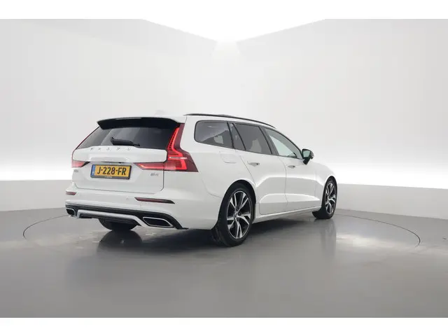 Volvo V60 2.0 B4 R-Design 2020 Hybride Benzine 2