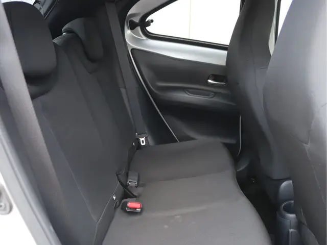 Toyota Aygo X 1.0 VVT-i 2023 Benzine 22
