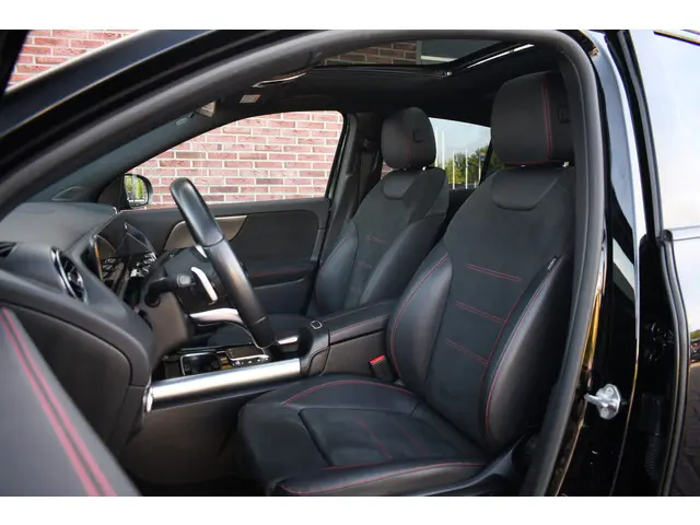 Mercedes-Benz GLA 250 e AMG 2021 Hybride Benzine 4