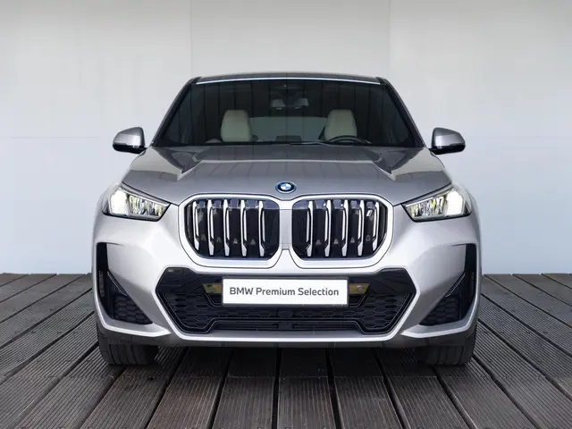 BMW iX1 xDrive30 2023 Elektrisch 3