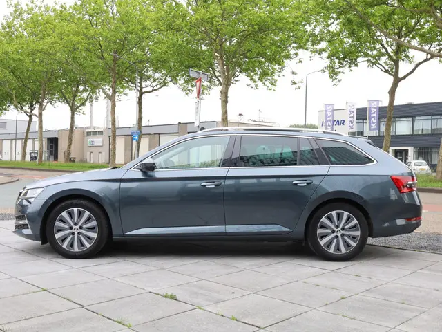 Škoda Superb 2