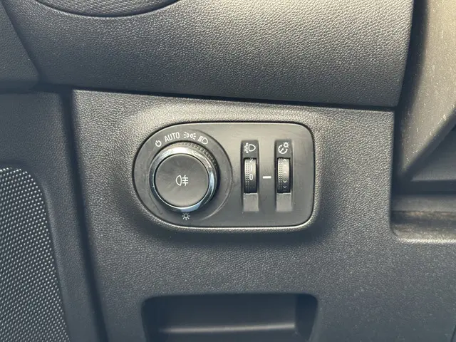 Opel ADAM 1.4 Turbo S 2015 Benzine 26